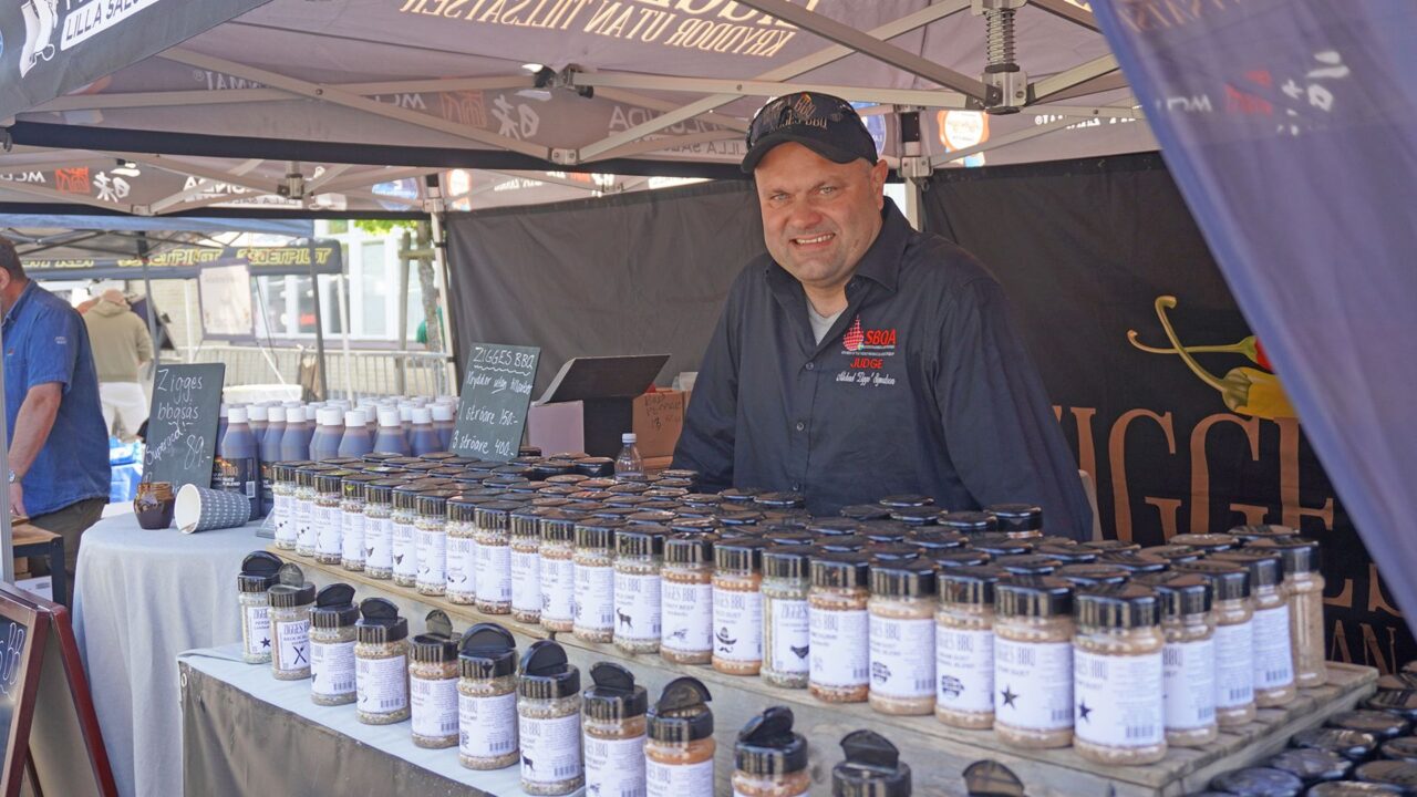 f6bc405d0f14a93b1411a8abc2287a40